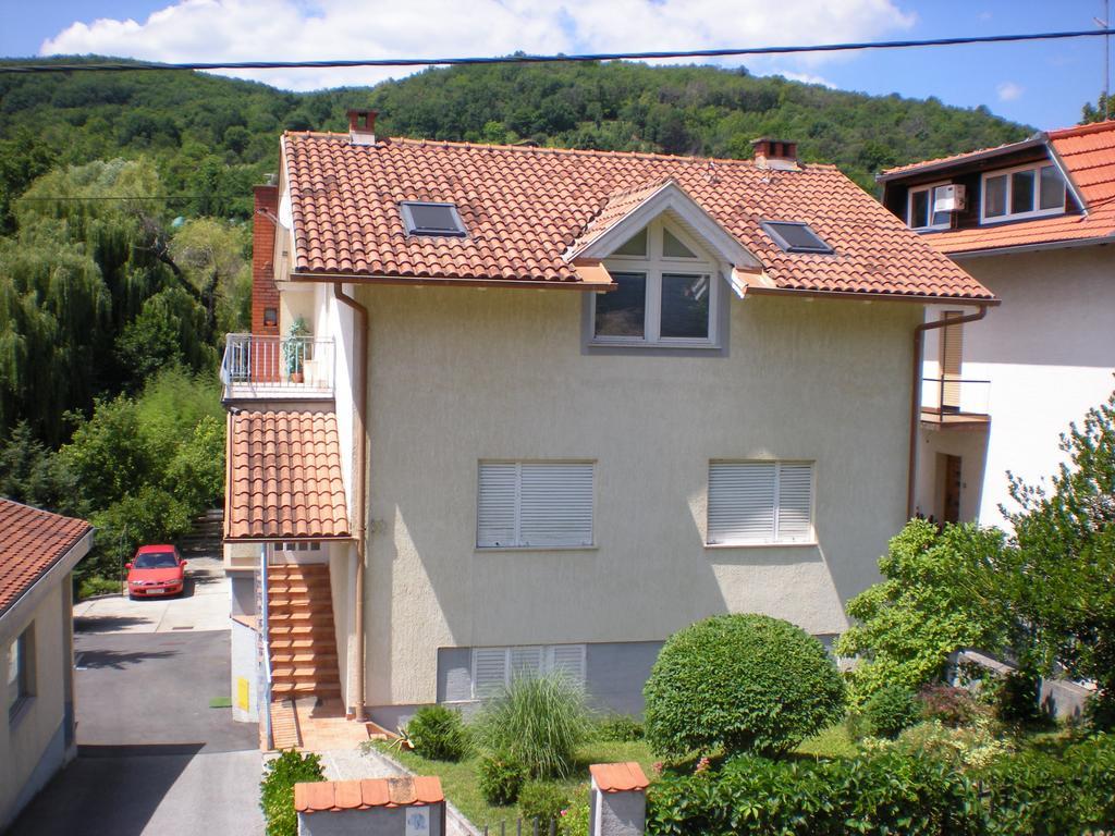 Apartments Garden ザグレブ 部屋 写真